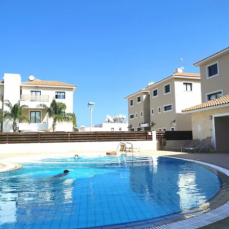 In Kyklades Complex With Gym&pool Apartment Paralimni